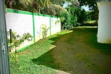 Lucky Hotel Tangalle