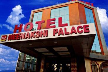 هتل Meenakshi Palace