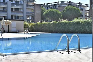 Le Residenze Di Santa Costanza   Mirto/corbezzolo