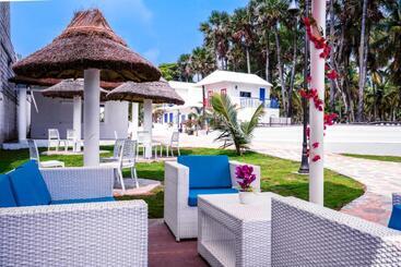 استراحتگاه Greek Bay