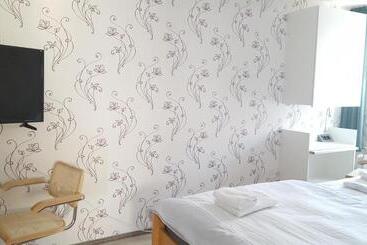 هاستل Aparthotel B & L