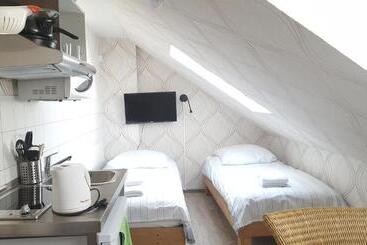 هاستل Aparthotel B & L