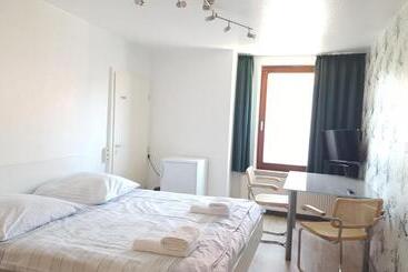 هاستل Aparthotel B & L