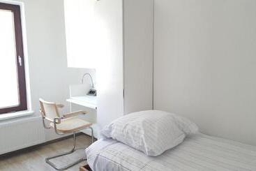 هاستل Aparthotel B & L