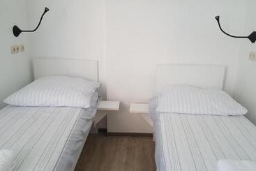 هاستل Aparthotel B & L