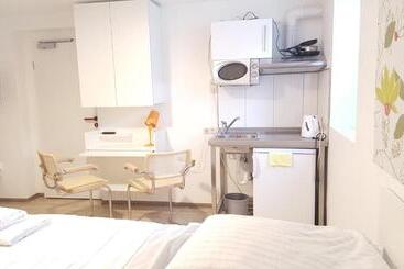 هاستل Aparthotel B & L