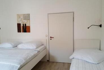 هاستل Aparthotel B & L