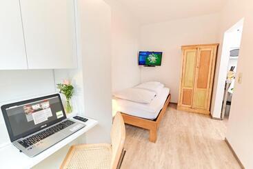 هاستل Aparthotel B & L