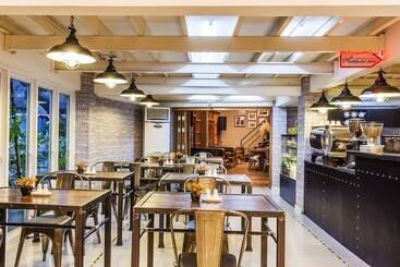 هاستل At Hua Lamphong