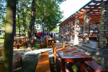 هتل Achilles Park
