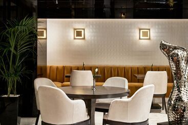 هتل Bellevue On The Beach Suites