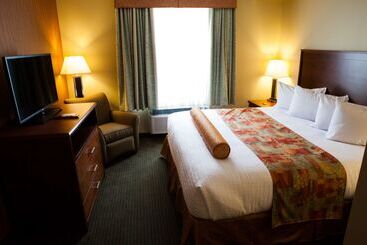 هتل Best Western Plus Service Inn & Suites