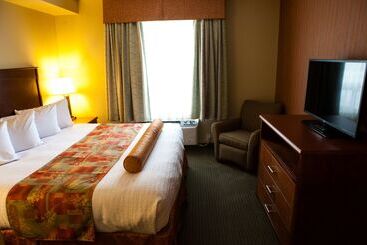 هتل Best Western Plus Service Inn & Suites