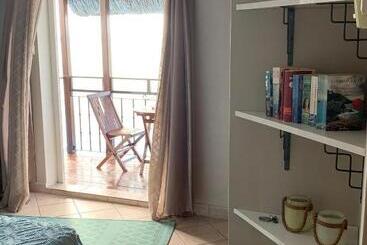 هتل Chillpill Guest House