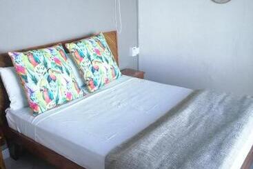 هتل Chillpill Guest House