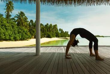 هتل Como Maalifushi   Partner Travels Free For 7 Nights Or More
