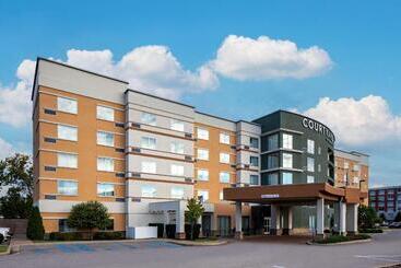 هتل Courtyard By Marriott Charleston Downtown/civic Center