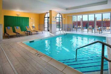 هتل Courtyard By Marriott Philadelphia Lansdale