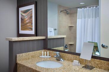 هتل Courtyard By Marriott Philadelphia Lansdale