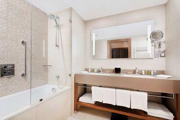 Doubletree By Hilton Krakow Hotel & Convention Center