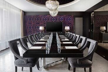 Doubletree By Hilton Hotel Minsk