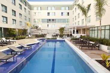 هتل Esuites Transamérica Lagoa Santa