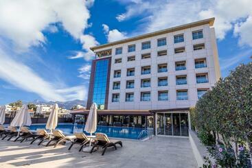 Grand Pasha Hotel & Spa Kyrenia