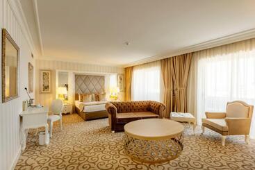 Grand Pasha Hotel & Spa Kyrenia