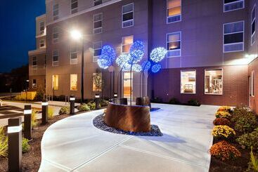 هتل Hampton Inn Lewistonauburn