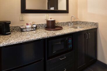 هتل Hampton Inn Lewistonauburn