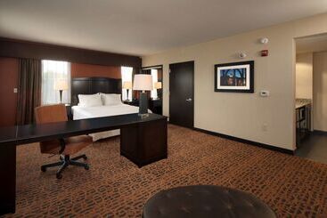هتل Hampton Inn Lewistonauburn