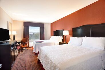 هتل Hampton Inn Lewistonauburn