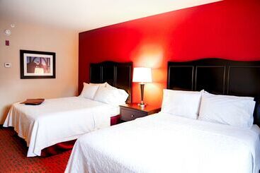 هتل Hampton Inn Lewistonauburn