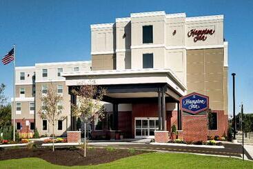هتل Hampton Inn Lewistonauburn