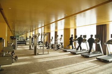 هتل Howard Johnson Changsheng Plaza Meizhou