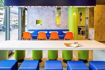 هتل Ibis Budget Bordeaux Centre Bastide