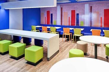 هتل Ibis Budget Curitiba Centro