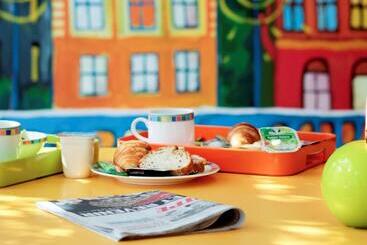 هتل Ibis Budget Lyon Centre  Gare Partdieu