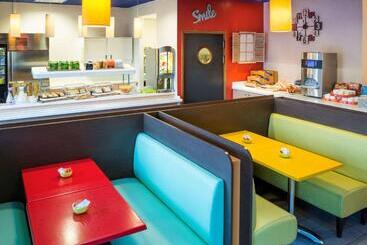 هتل Ibis Budget Lyon Centre  Gare Partdieu