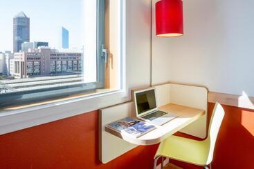 هتل Ibis Budget Lyon Centre  Gare Partdieu