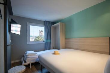 Отель Ibis Budget Nice Aeroport