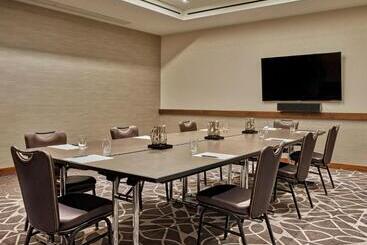 هتل Loews Chicago