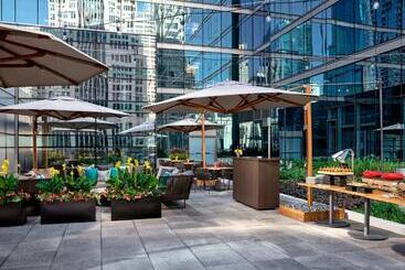 هتل Loews Chicago