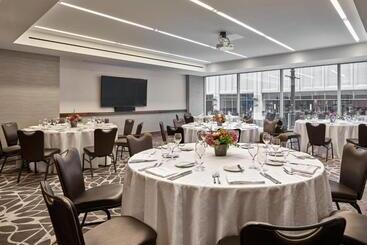 هتل Loews Chicago