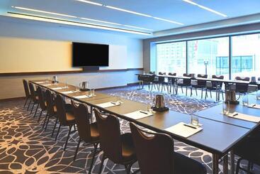 هتل Loews Chicago