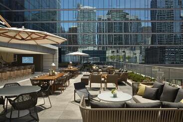هتل Loews Chicago