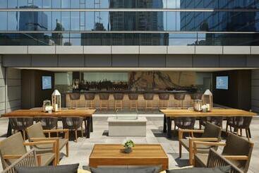 هتل Loews Chicago
