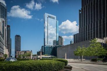 هتل Loews Chicago