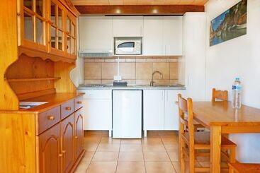 هتل Marblau Hostal