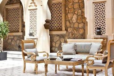 هتل Shah Palace Luxury Museum